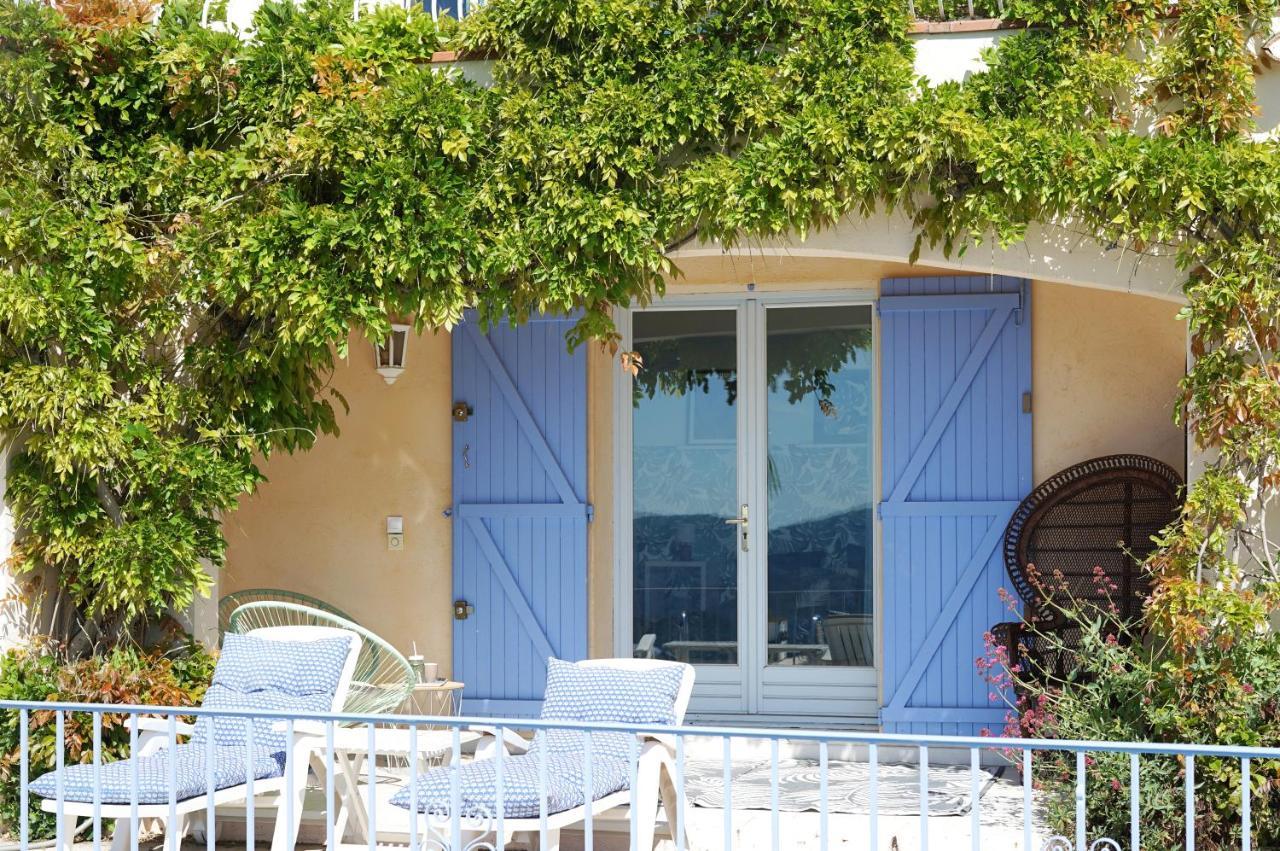 Les Volets Bleus Hotel Speracedes Exterior photo